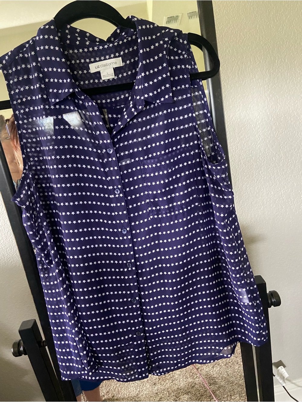 Liz Claiborne Navy and White Sleeveless Star-Stripe Blouse